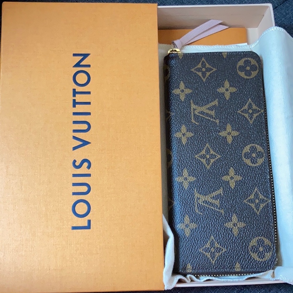 Louis Vuitton clemence wallet